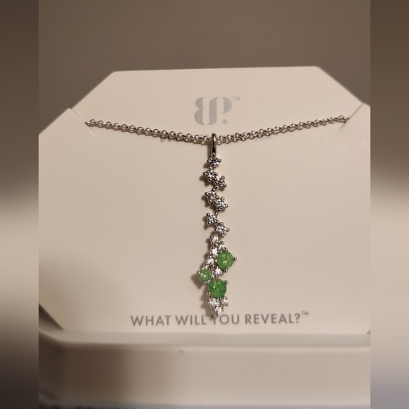 Bomb Party She Runs the Show - Picture 1 of 2